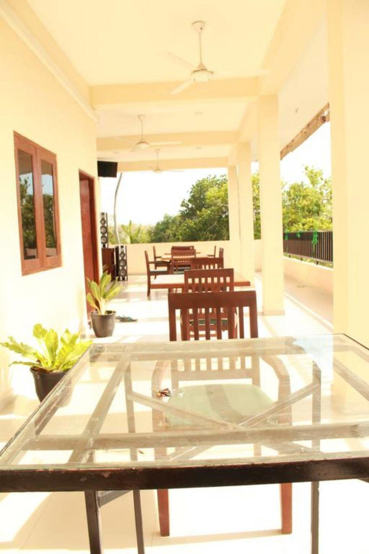 Pearl City Hotel Tissamaharama Dış mekan fotoğraf