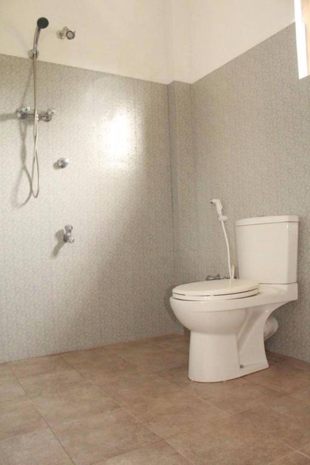 Pearl City Hotel Tissamaharama Dış mekan fotoğraf